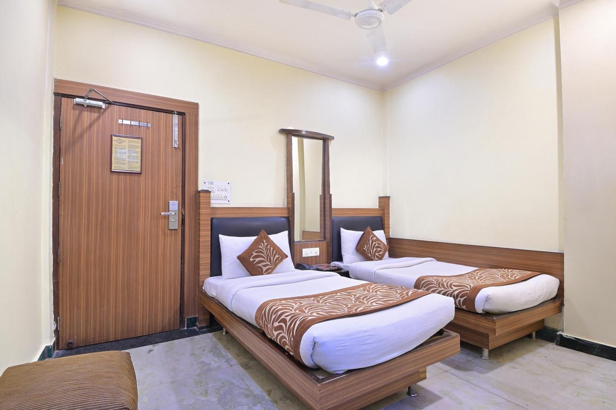 Hotel Hari Piorko Grand - 2 Min From New Delhi Railway Station Esterno foto