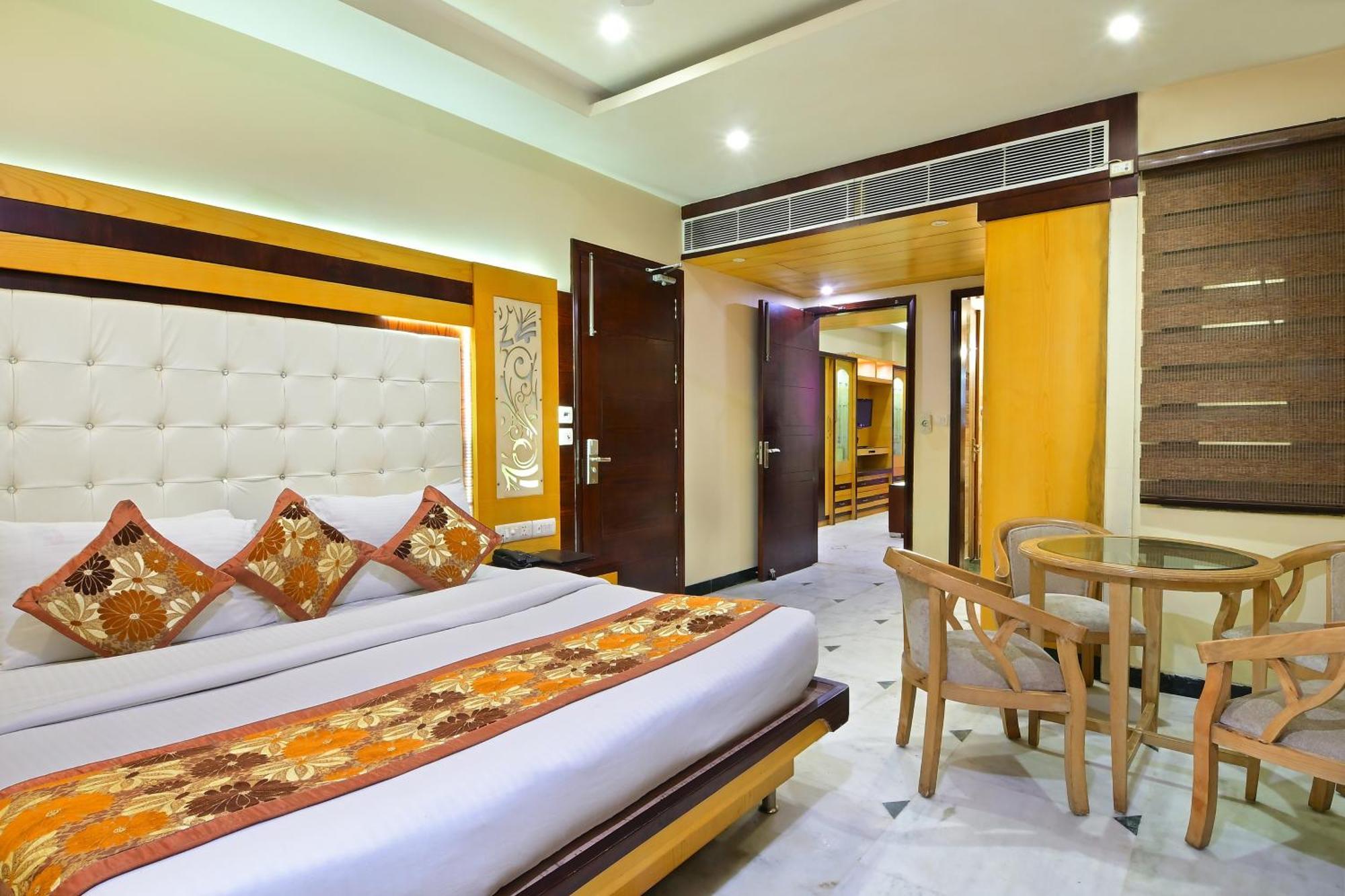 Hotel Hari Piorko Grand - New Delhi Railway Station Esterno foto