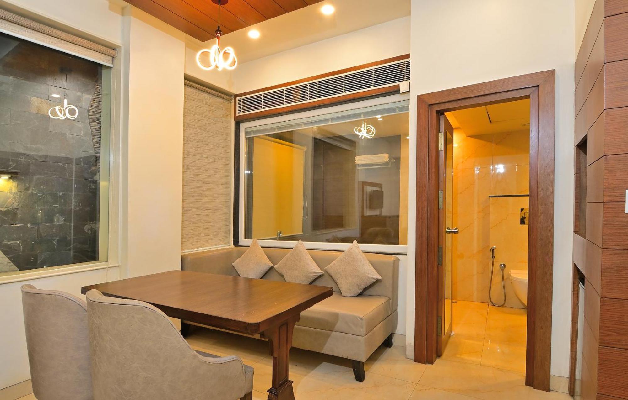 Hotel Hari Piorko Grand - 2 Min From New Delhi Railway Station Esterno foto