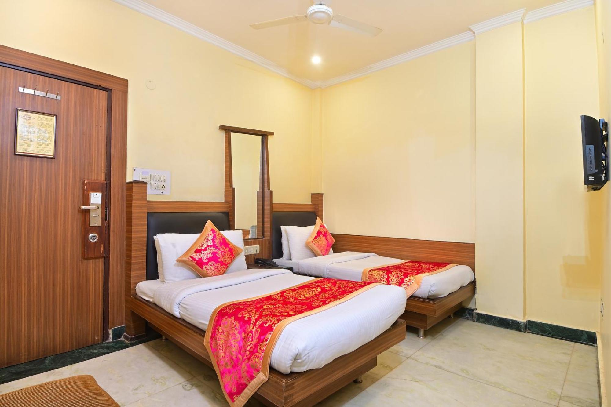 Hotel Hari Piorko Grand - 2 Min From New Delhi Railway Station Esterno foto