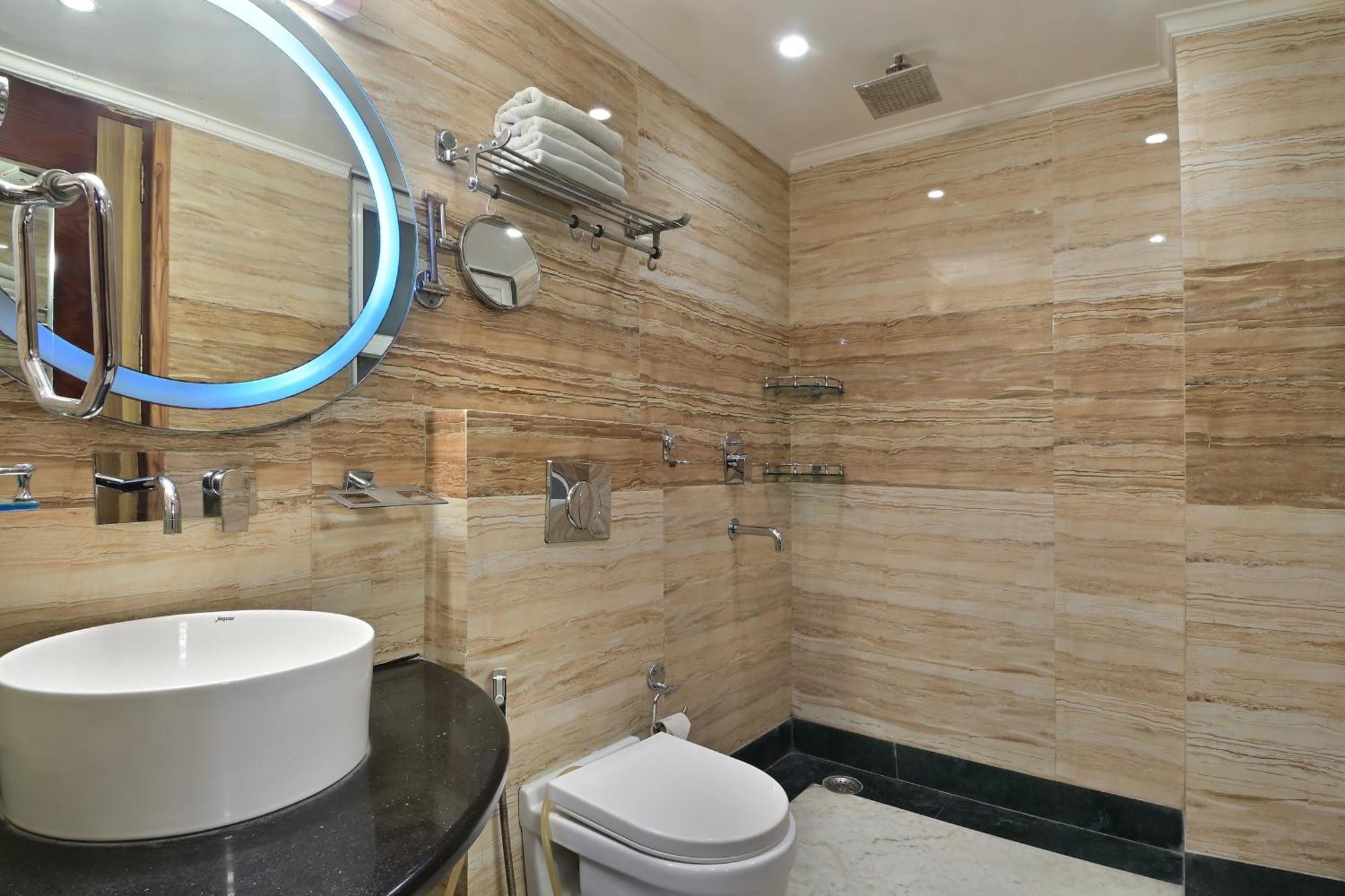 Hotel Hari Piorko Grand - 2 Min From New Delhi Railway Station Esterno foto