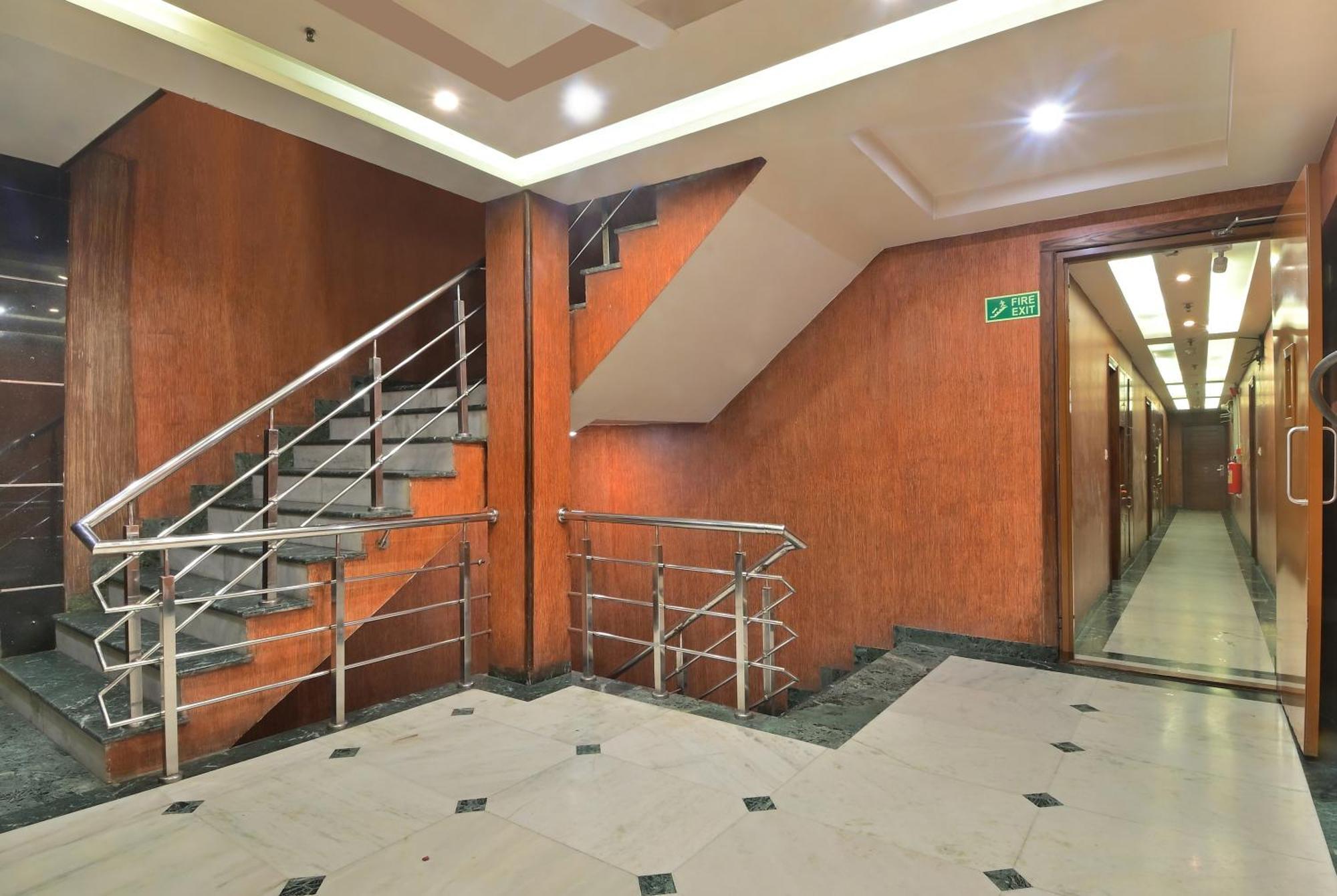 Hotel Hari Piorko Grand - 2 Min From New Delhi Railway Station Esterno foto